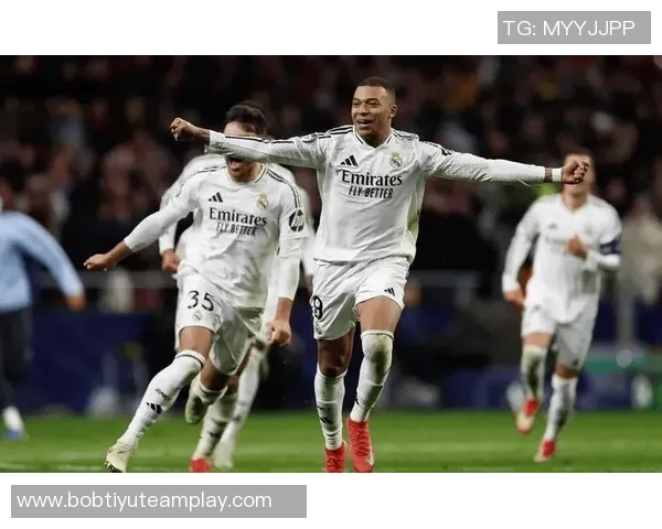 欧冠前三轮射门数据揭晓皇马独占鳌头拜仁巴黎紧随其后 欧冠前三轮射门数据揭晓皇马独占鳌头拜仁巴黎紧随其后