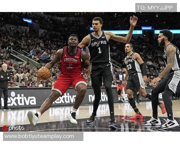 锡安表现惊艳12投10中砍下27分6篮板7助攻可惜球队未能获胜 锡安表现惊艳12投10中砍下27分6篮板7助攻可惜球队未能获胜