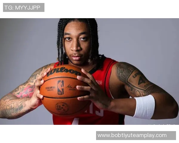 伊森新赛季表现平平场均仅得35分续约问题引发关注